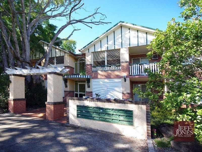 B2/52 Baron Street, Greenslopes QLD 4120