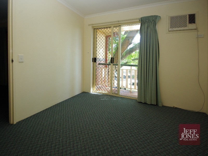 B2/52 Baron Street, Greenslopes QLD 4120