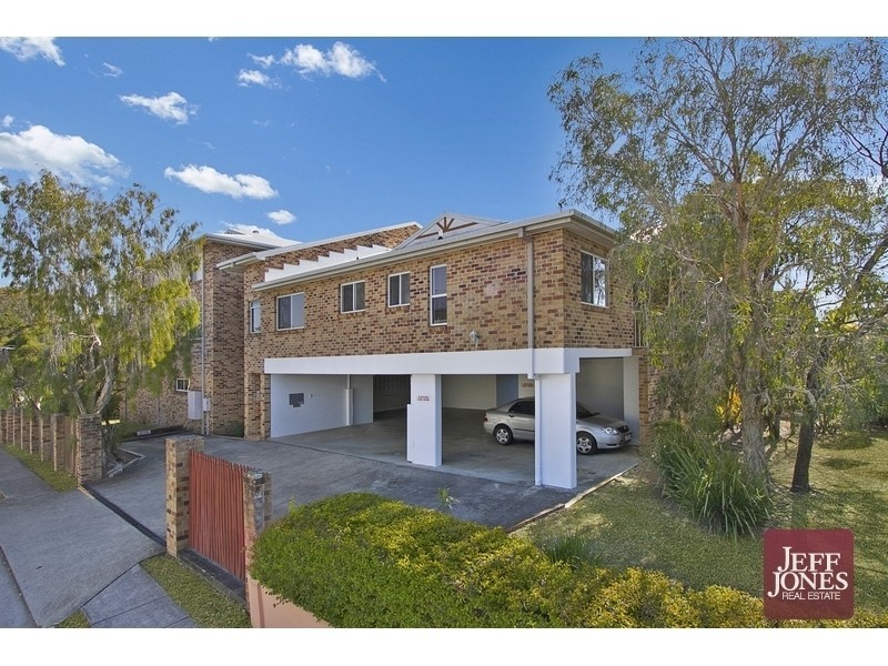 1/237 Cavendish Road, Coorparoo QLD 4151