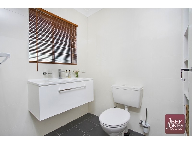 1/237 Cavendish Road, Coorparoo QLD 4151