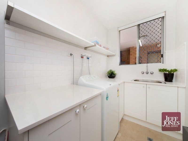 11/61 Rialto Street, Coorparoo QLD 4151