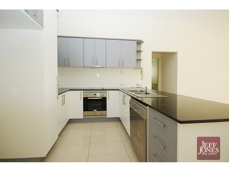 5/27 Brinawa Street, Camp Hill QLD 4152