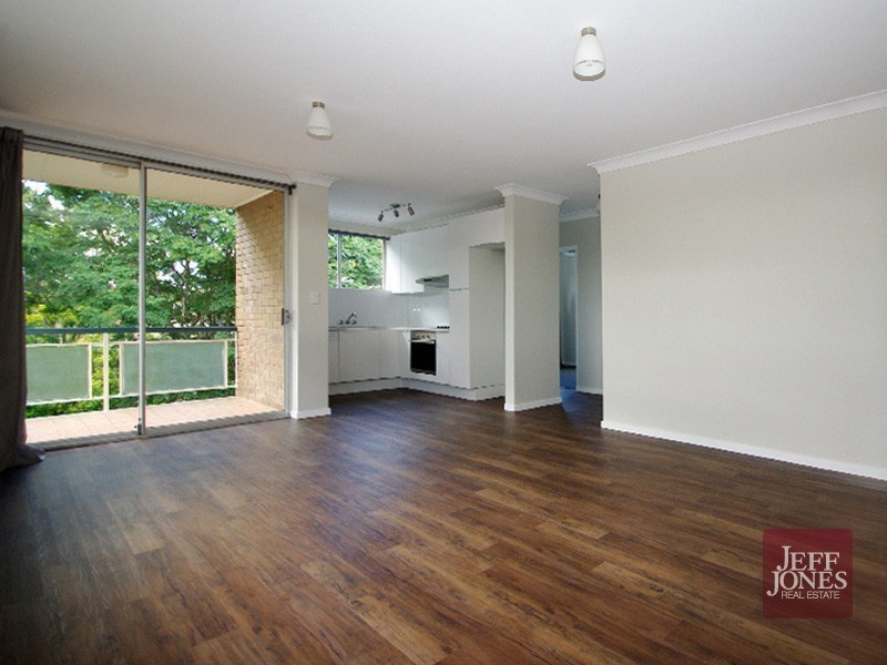 4/90 French Street, Coorparoo QLD 4151