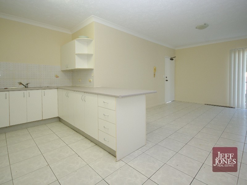 1/2 Gustavson Street, Annerley QLD 4103