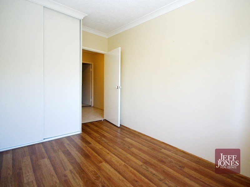 1/2 Gustavson Street, Annerley QLD 4103