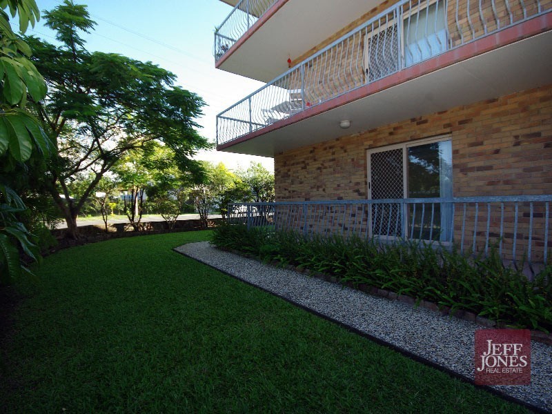 1/2 Gustavson Street, Annerley QLD 4103