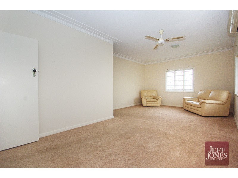 11 Benbow Street, Tarragindi QLD 4121