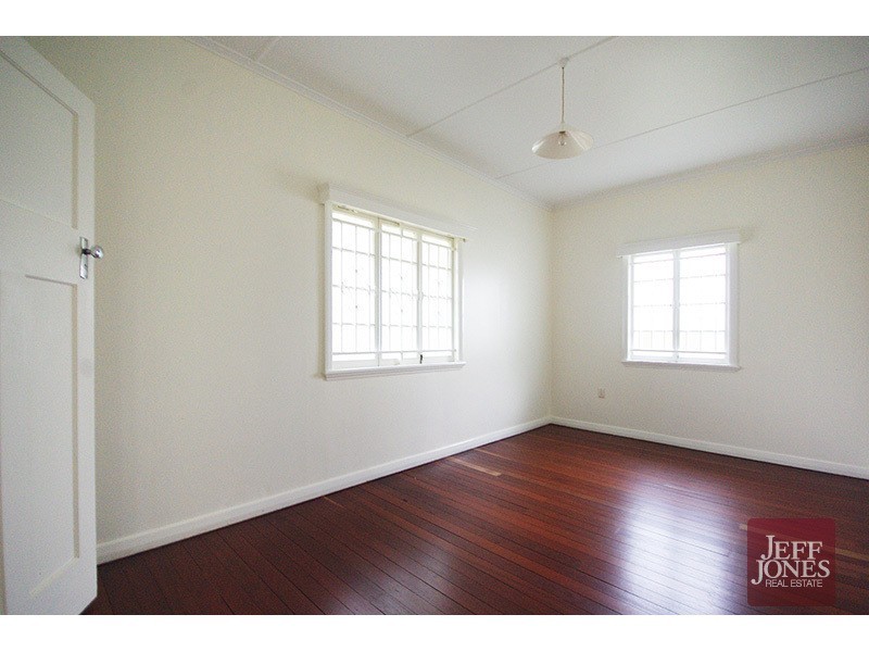 11 Benbow Street, Tarragindi QLD 4121