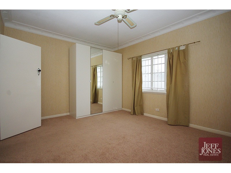 11 Benbow Street, Tarragindi QLD 4121