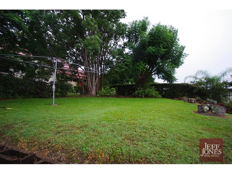 11 Benbow Street, Tarragindi QLD 4121