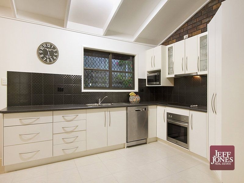 6 Foliage Court, Shailer Park QLD 4128