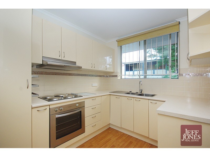 9/33 Dansie Street, Greenslopes QLD 4120