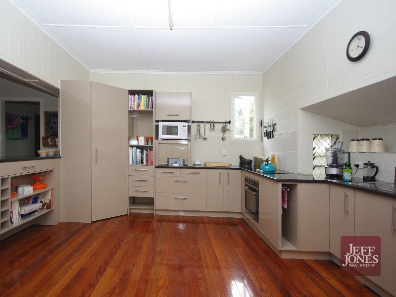 20 Narracott Street, Carina QLD 4152