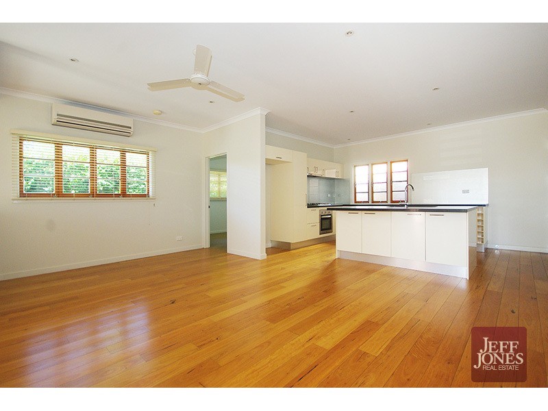 1/25 Douglas Street, Greenslopes QLD 4120