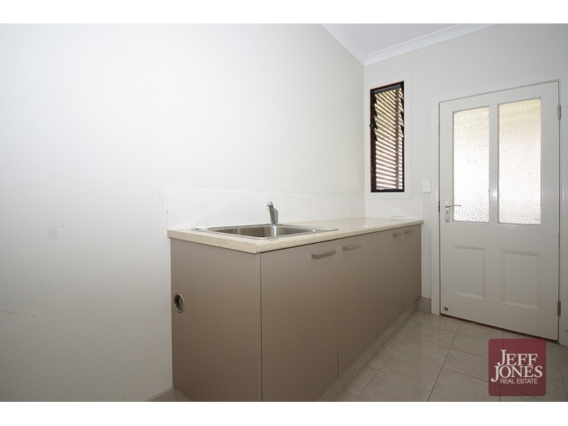 1/25 Douglas Street, Greenslopes QLD 4120