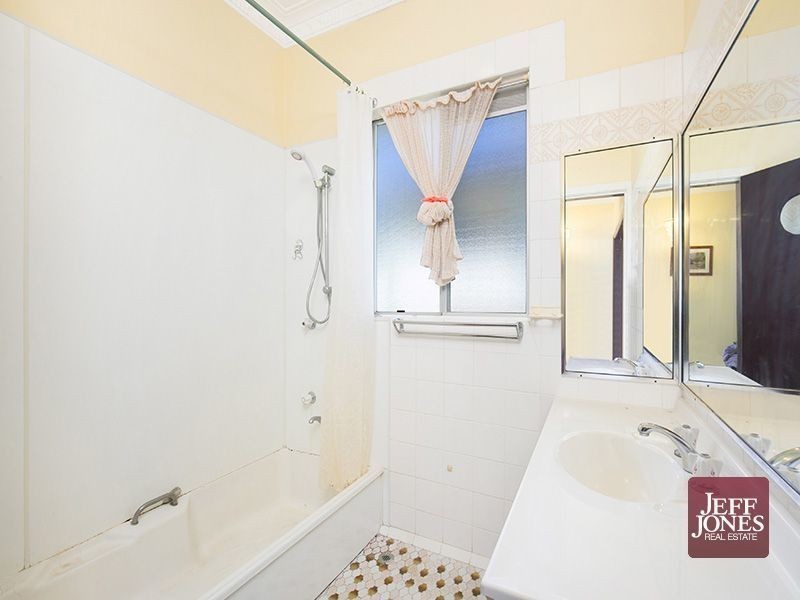 49 Fingal Street, Tarragindi QLD 4121