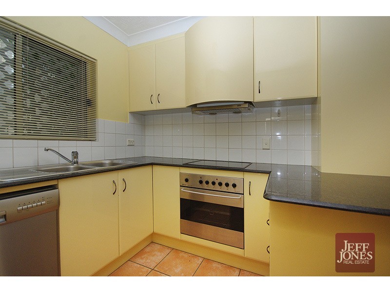 1/15 Wellington Street, Coorparoo QLD 4151