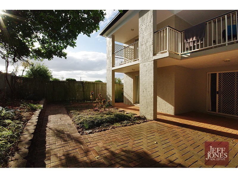 1/15 Wellington Street, Coorparoo QLD 4151