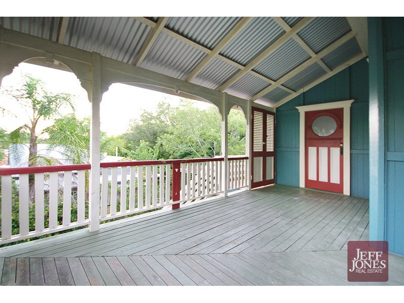 23 Instow Street, Yeronga QLD 4104