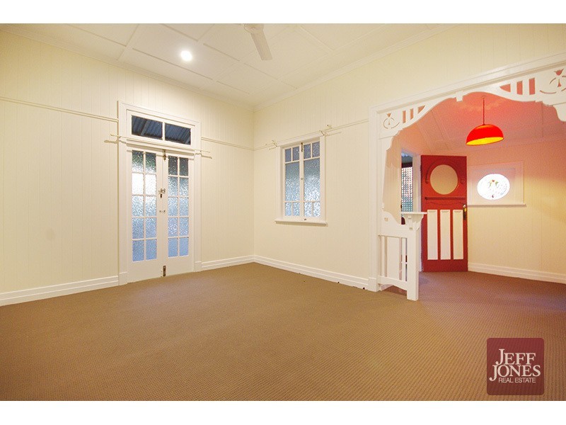 23 Instow Street, Yeronga QLD 4104