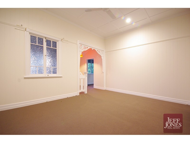 23 Instow Street, Yeronga QLD 4104