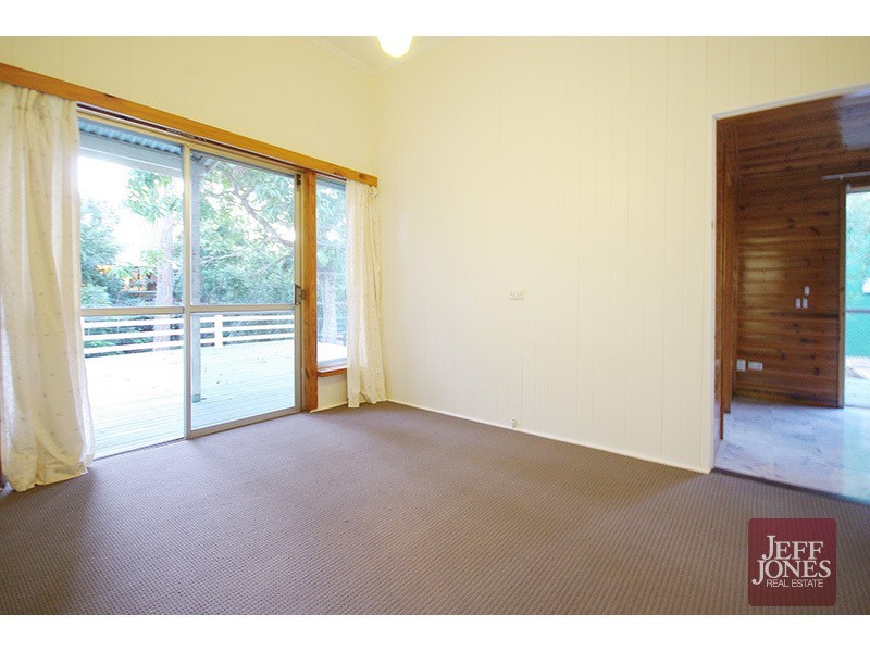 23 Instow Street, Yeronga QLD 4104