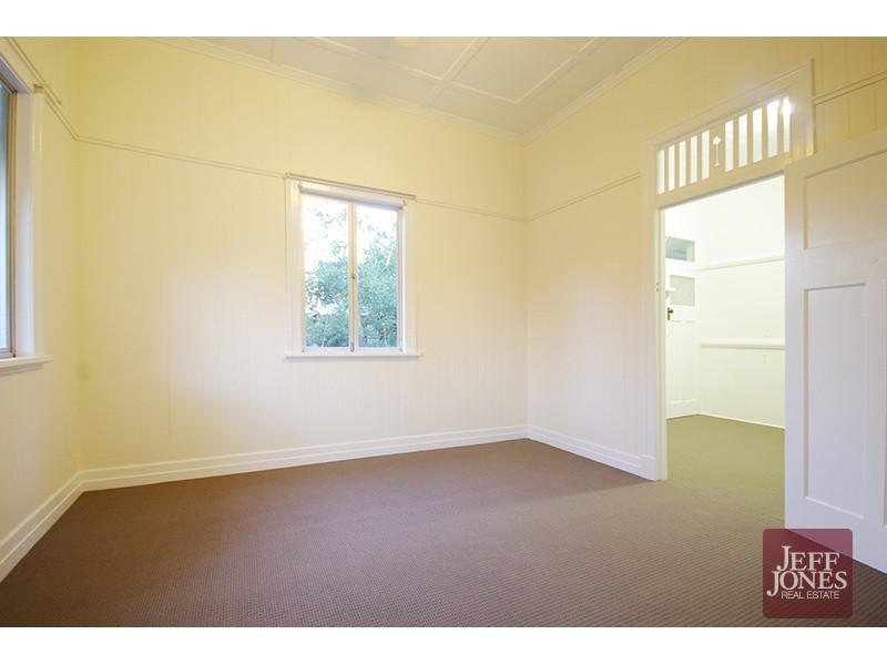 23 Instow Street, Yeronga QLD 4104