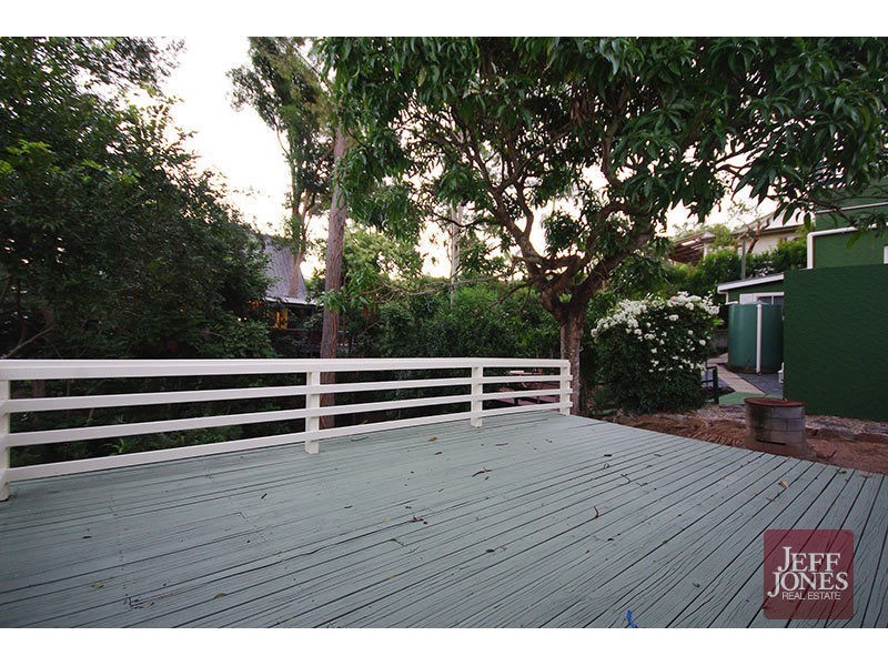 23 Instow Street, Yeronga QLD 4104