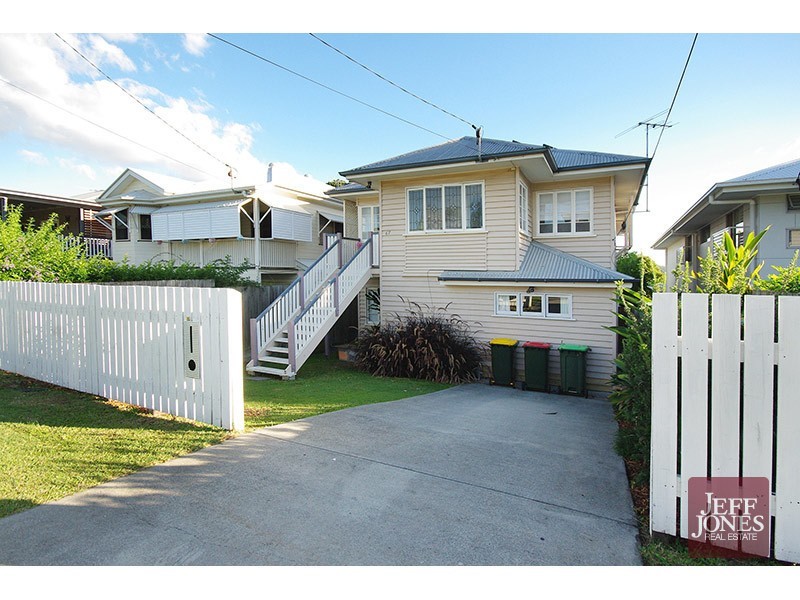 67 Stella Street, Holland Park QLD 4121