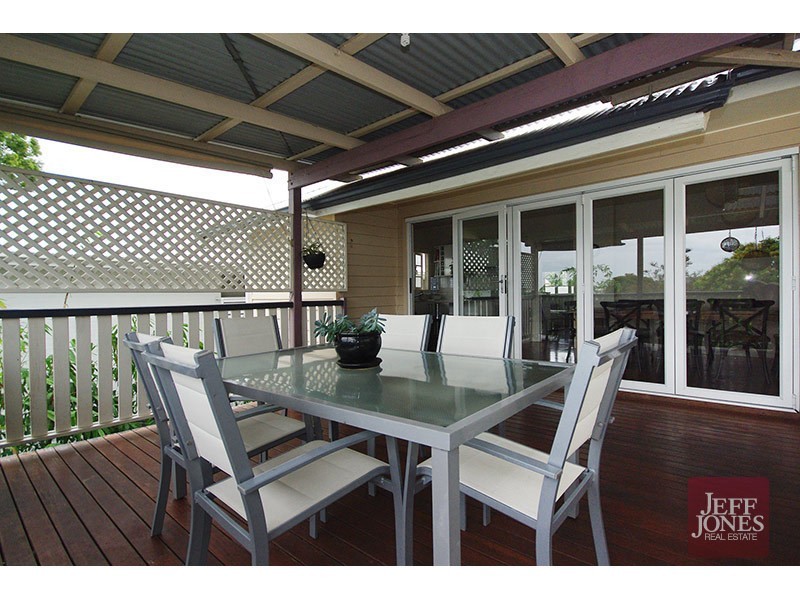 67 Stella Street, Holland Park QLD 4121