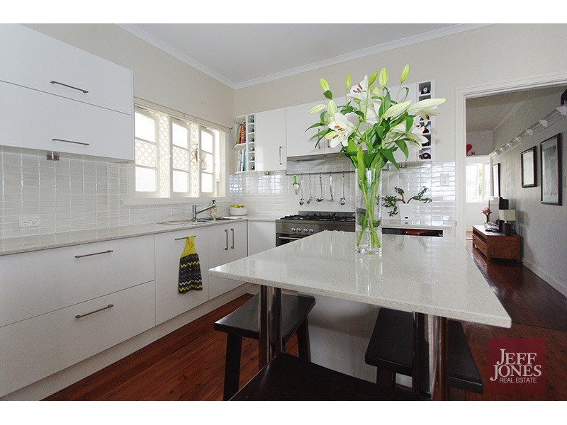 67 Stella Street, Holland Park QLD 4121