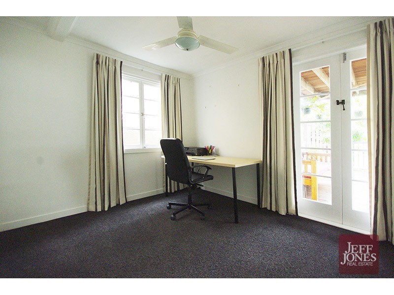 67 Stella Street, Holland Park QLD 4121