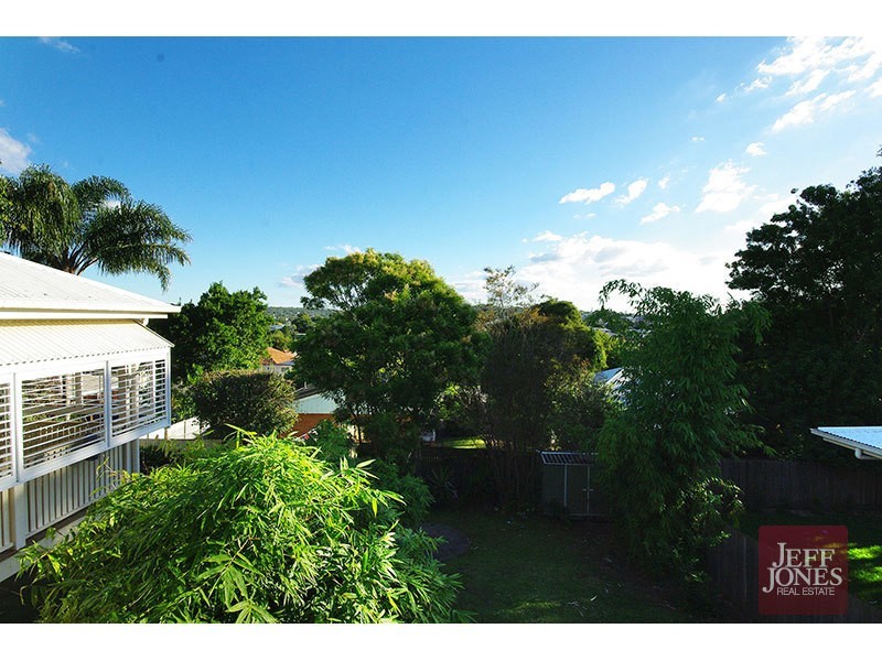 67 Stella Street, Holland Park QLD 4121