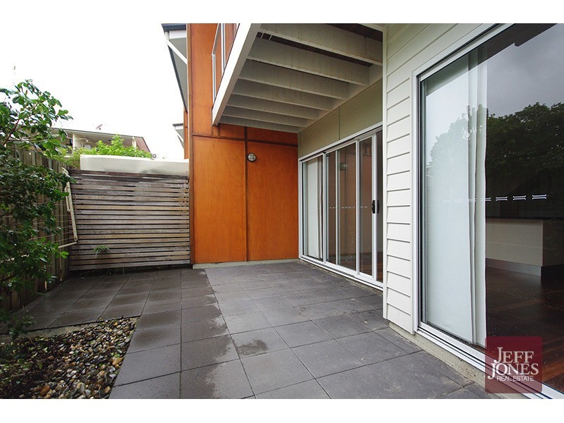 3/25 Douglas Street, Greenslopes QLD 4120