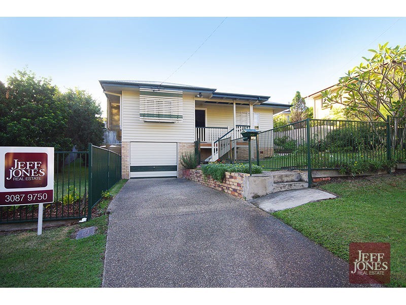 18 Beanga Street, Greenslopes QLD 4120