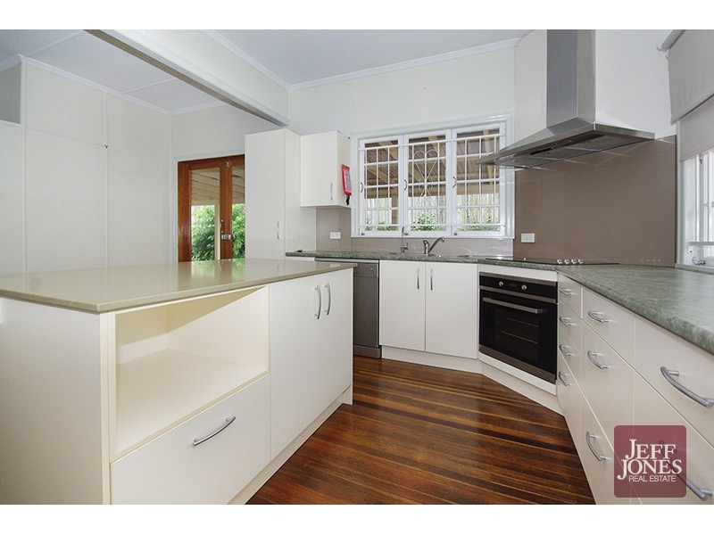 18 Beanga Street, Greenslopes QLD 4120