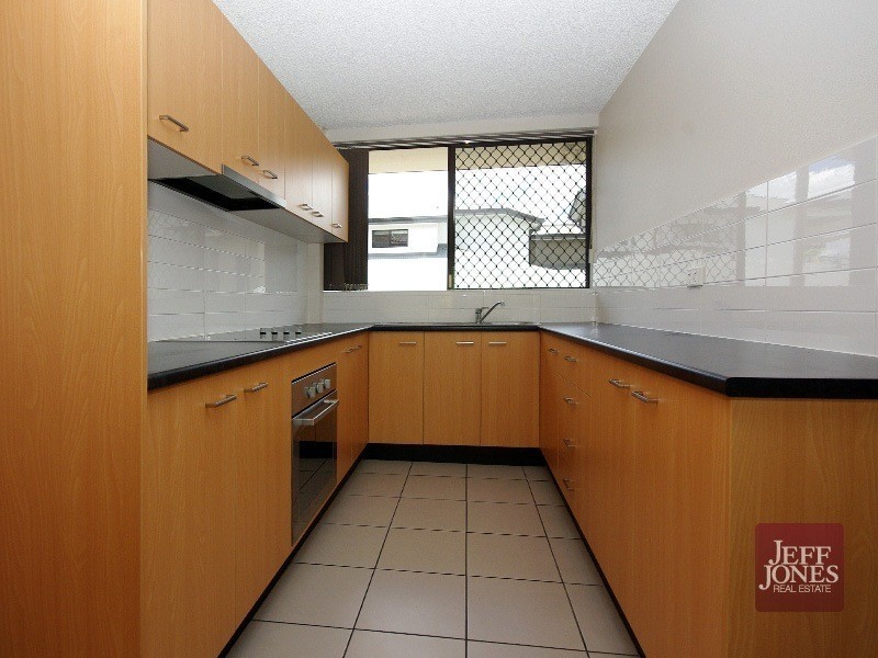 2/15 Musgrave Road, Indooroopilly QLD 4068