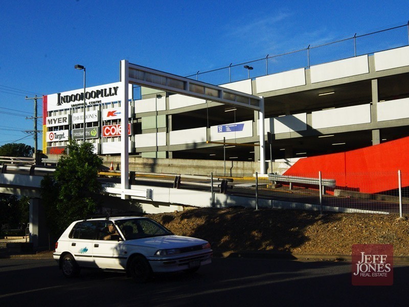 2/15 Musgrave Road, Indooroopilly QLD 4068