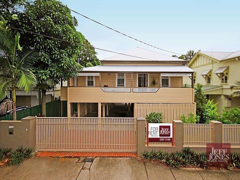 98 Linton Street, Kangaroo Point QLD 4169