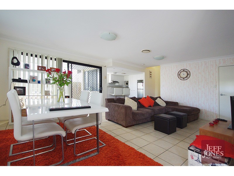 1/4 Emsworth Street, Wynnum QLD 4178