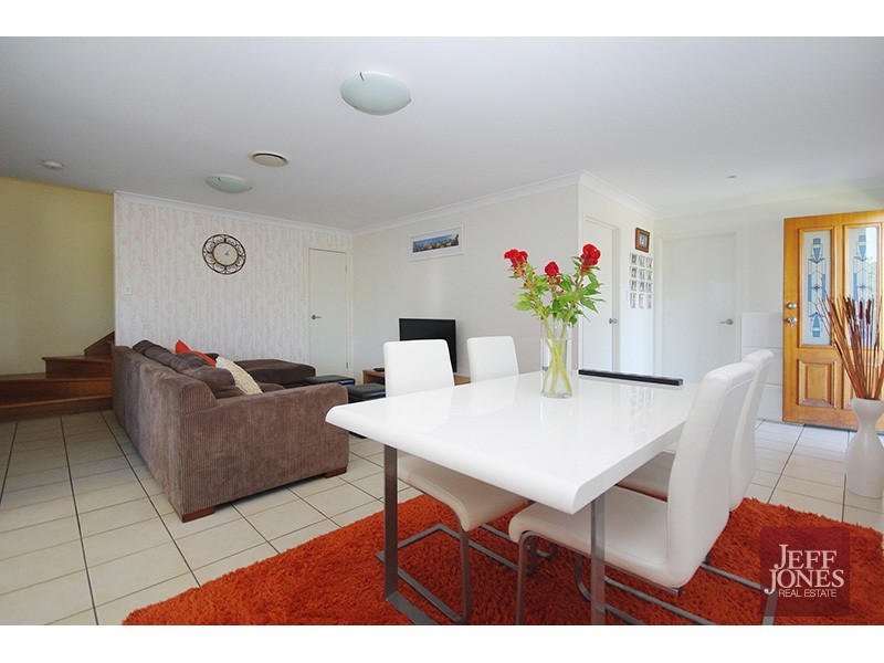 1/4 Emsworth Street, Wynnum QLD 4178