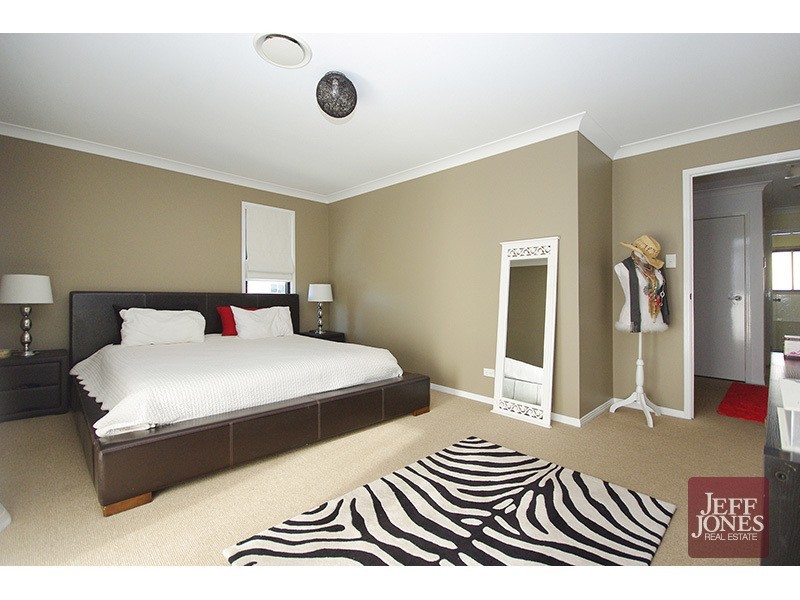 1/4 Emsworth Street, Wynnum QLD 4178