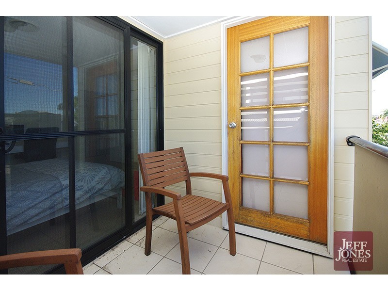 1/4 Emsworth Street, Wynnum QLD 4178