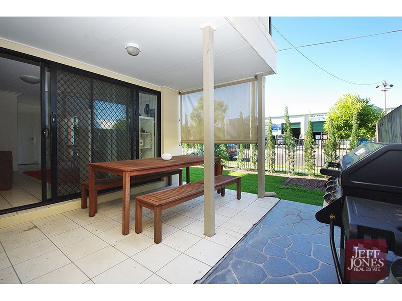 1/4 Emsworth Street, Wynnum QLD 4178