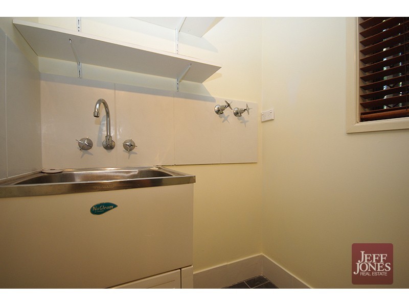 2/19 Temple Street, Coorparoo QLD 4151