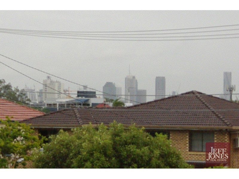 2/23 Gordon Street, Greenslopes QLD 4120