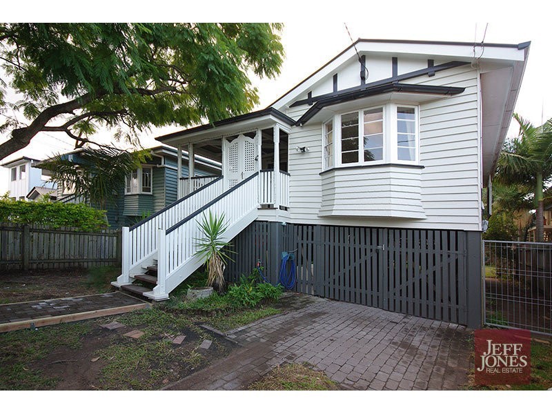 105 Dunellan Street, Greenslopes QLD 4120