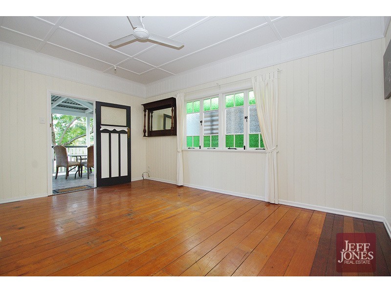 105 Dunellan Street, Greenslopes QLD 4120