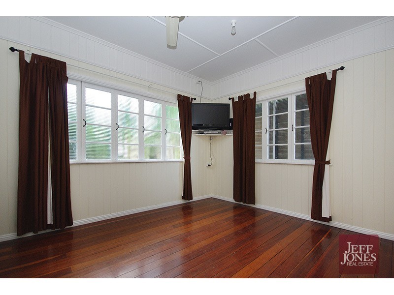 105 Dunellan Street, Greenslopes QLD 4120