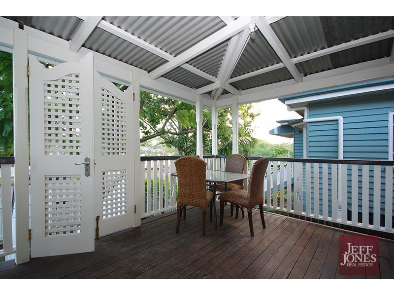 105 Dunellan Street, Greenslopes QLD 4120